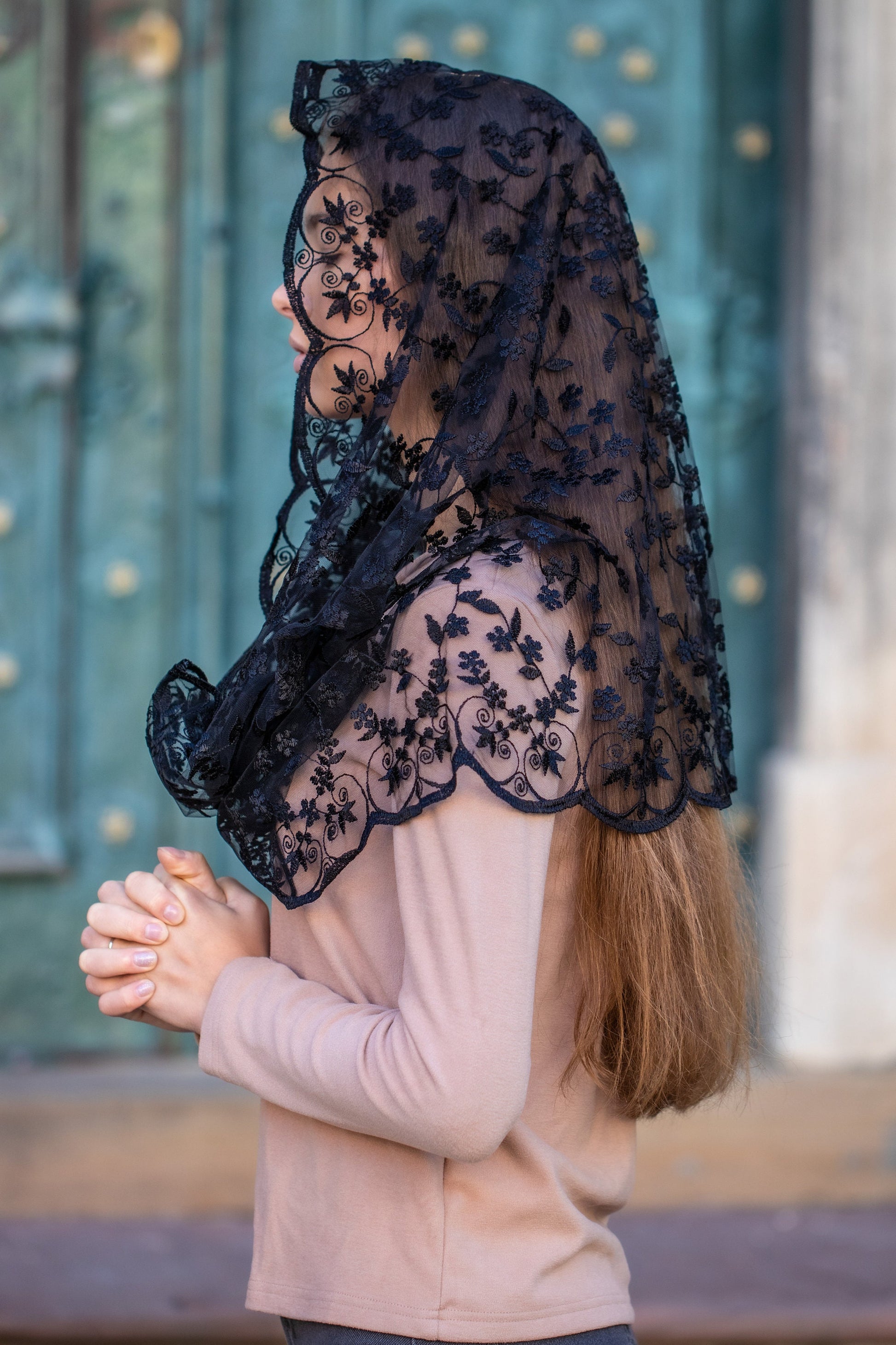 Black Lace scarf - MariaVeils